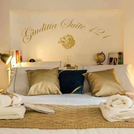 Giuditta Suite 121 Trastevere Roma Buitenkant foto