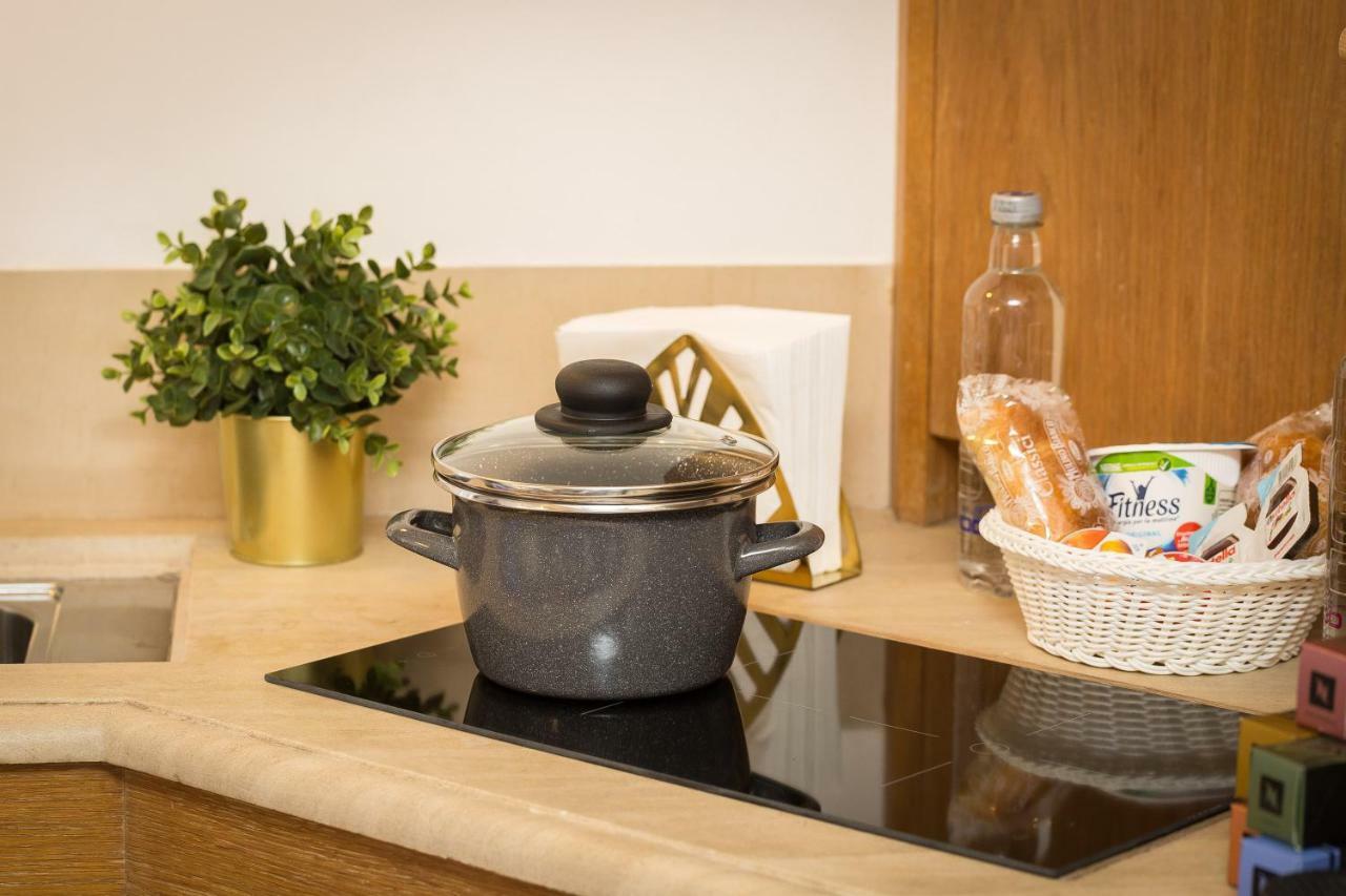 Giuditta Suite 121 Trastevere Roma Buitenkant foto